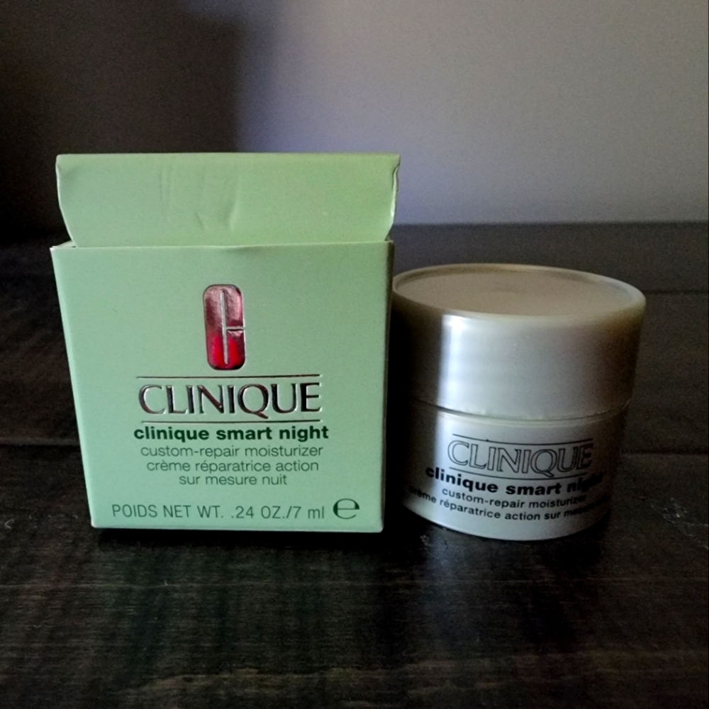 NIB-Clinique Smart Night custom repair moisturizer.